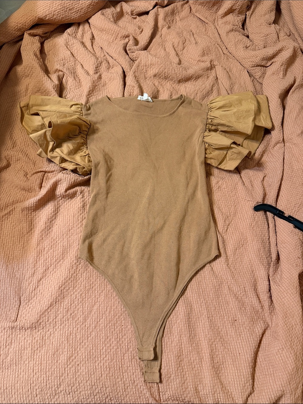 Eesome body suit